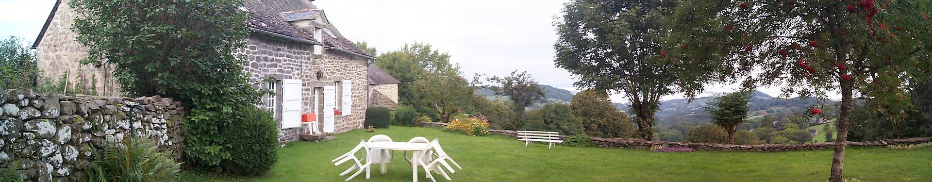 Location maison de caractère à Méallet, Cantal in Méallet, Parc naturel régional des Volcans d'Auvergne