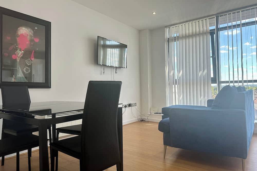 Apartment for 4 People in Bedford, Bedfordshire