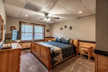 Chalet for 15 Guests in Pigeon Forge, Sevier County, Picture 2