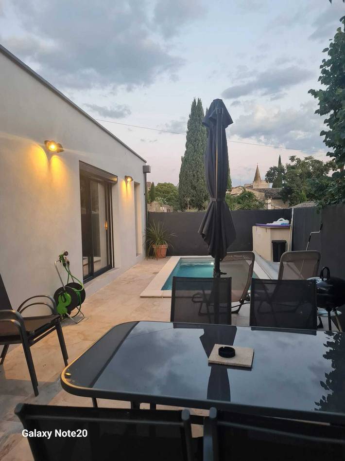 Location de vacances pour 6 personnes, avec piscine à Saint-Maximin (Nimes) - 4