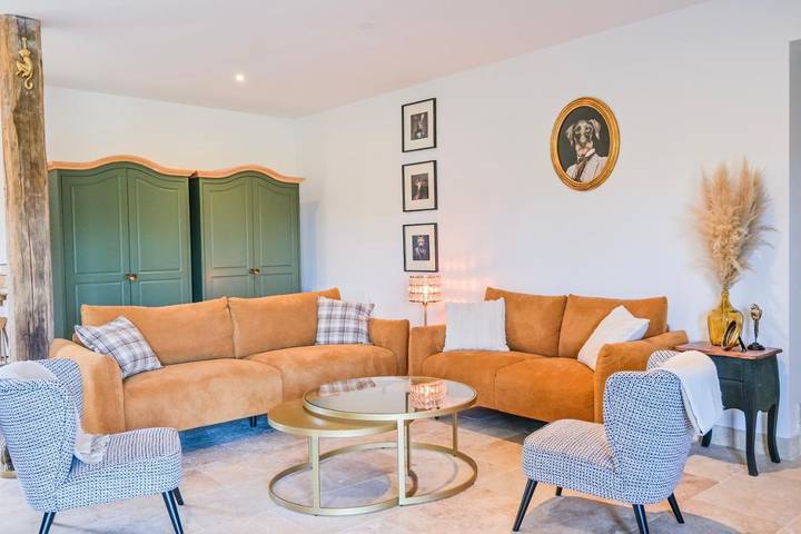 Location de vacances pour 5 personnes, avec piscine ainsi que terrasse et jardin à Pierrefitte-sur-Sauldre - 3