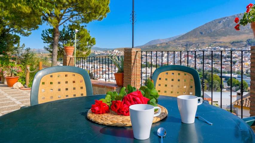 Chalet para 14 personas, con Balcón/Terraza y Piscina en Loja - 4