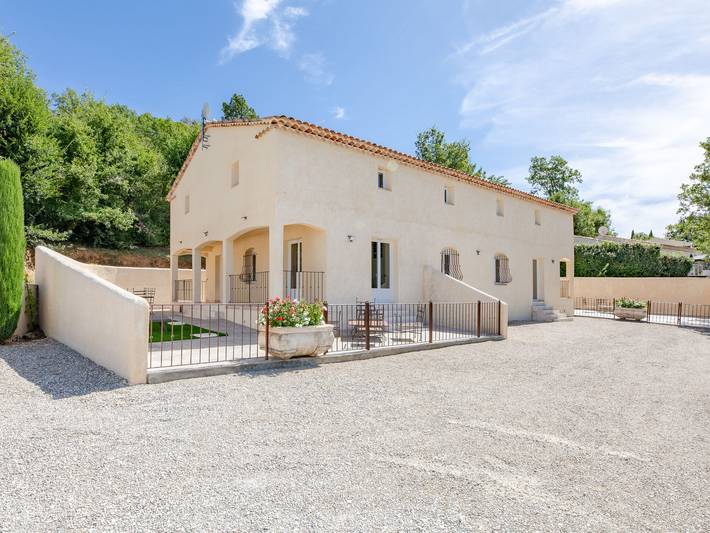 Maison de vacances pour 8 personnes, avec Terrasse et Jardin à Bauduen