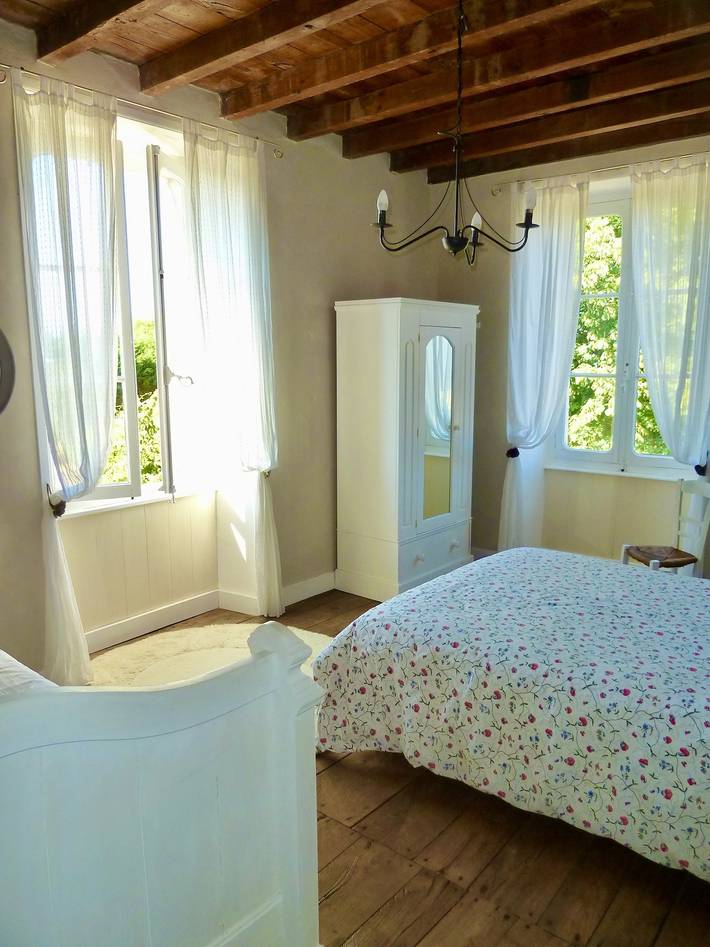 Gîte pour 4 personnes, avec piscine dans Terres-de-Haute-Charente - 3