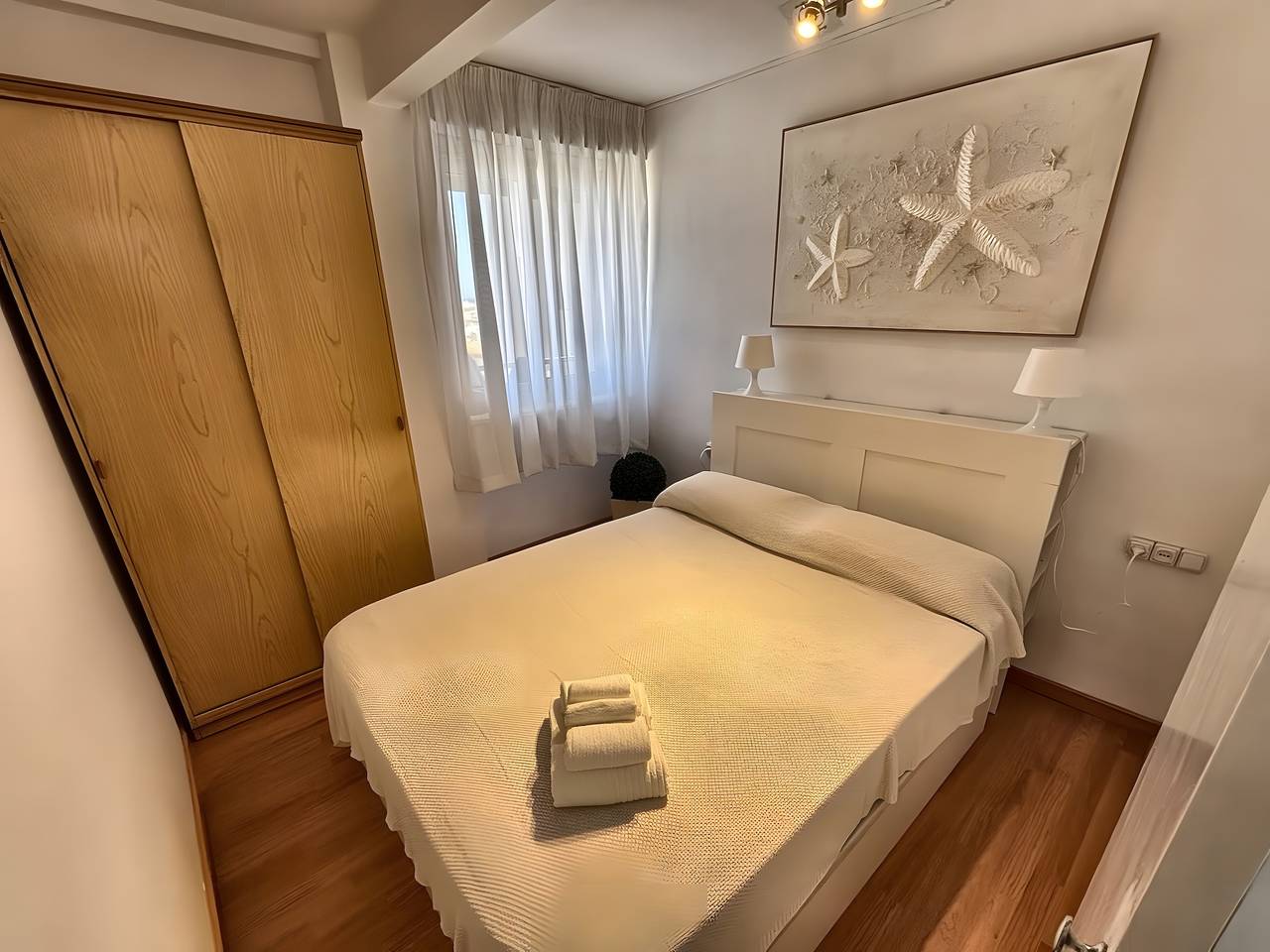 Ganze Wohnung, Apartment 'Panoramablick aufs Meer, 11. Etage' in Palamós, Costa Brava