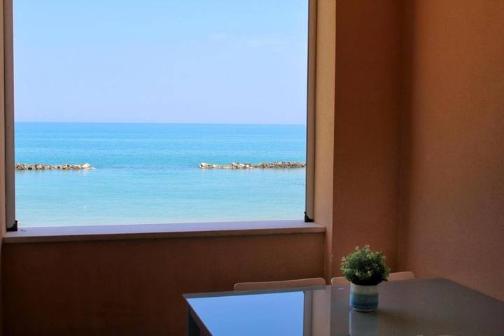 Ferienwohnung für 3 Personen, mit Ausblick und Balkon sowie Garten - 1