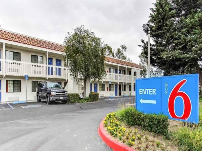 Entire apartment, Cozy 2 Queen Beds|Free parking in Salinas, Monterey County
