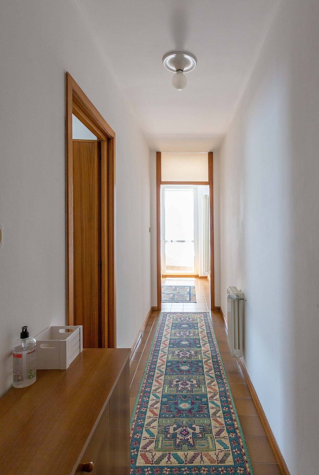 Appartement 'More A Due Passi Dal Lago' met Bergzicht en Balkon, foto 12