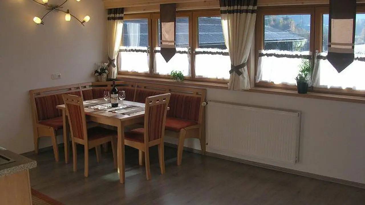 Ganze Ferienwohnung, Ferienwohnung für 6 Personen (80 m²) in Sautens in Sautens, Ötztal