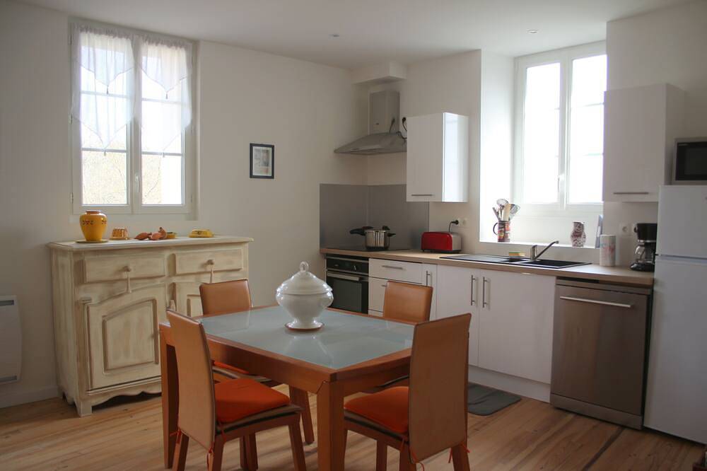 Appartement entier, Gîte du canal du moulin, en plein cœur du village d'Arudy en Vallée d'Ossau in Arudy, Béarn