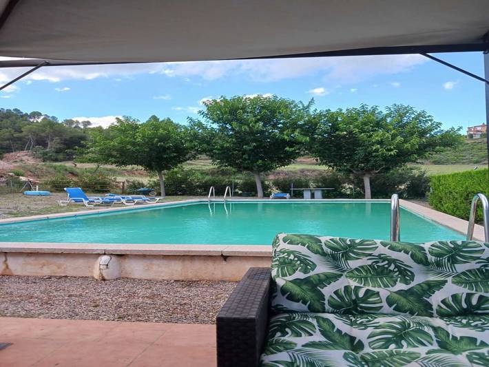 Location de vacances pour 4 personnes, avec jardin et piscine dans Bages - 2