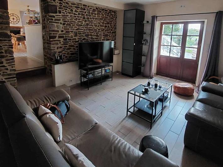 Location de vacances pour 8 personnes, avec vue ainsi que terrasse et vue sur le lac, animaux acceptés à Mézières-sur-Couesnon - 2