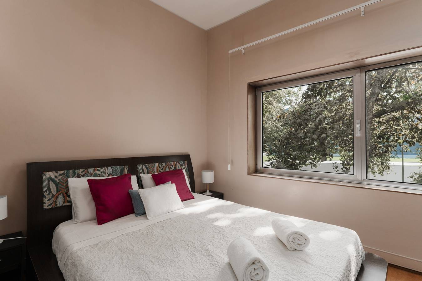 Apartamento inteiro, Metro-apartment rnal nº35375 al-chamada para a rede móvel nacional in Santo Ildefonso, Porto