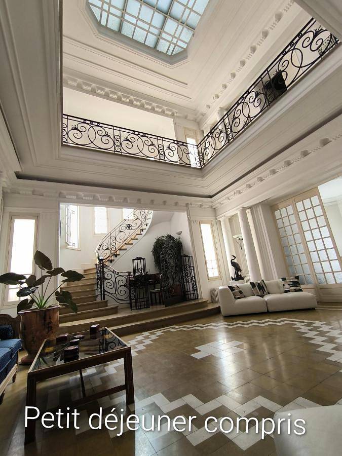Chambre d’hôte pour 2 personnes, avec jardin ainsi que piscine et terrasse