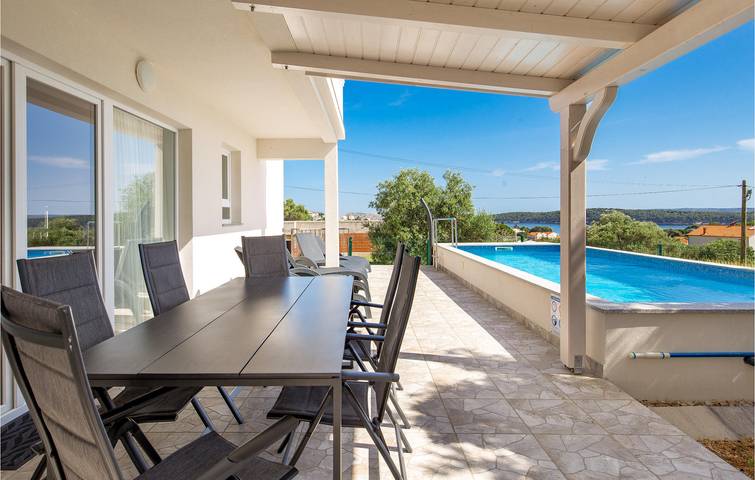 Ferienhaus für 6 Personen, mit Terrasse in Banjol - 3