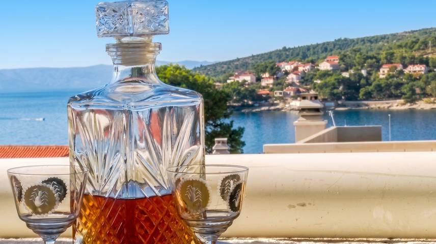 Apartament wakacyjny dla 3 osób, z Balkon/ taras w Sumartin