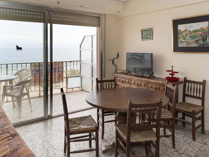 Ganze Wohnung, Apartment am Strand, Terrasse, 1 Schlafzimmer, 4 Pers in Platja de Sant Antoni (Cullera), Cullera