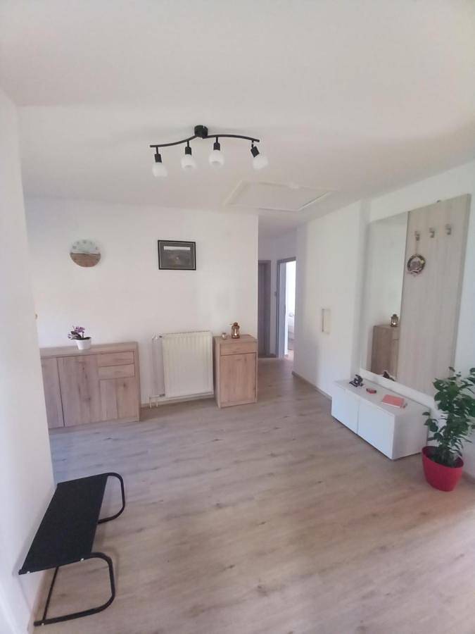 Gîte pour 6 personnes, avec balcon et vue à Logatec - 2