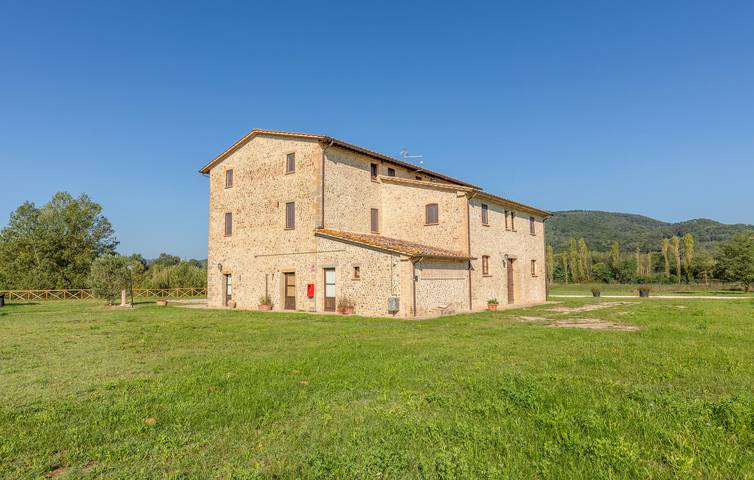 Apartamento junto al lago con piscina y jardín, a 2,5 km de Umbertide in Montone (Italia), Valtiberina