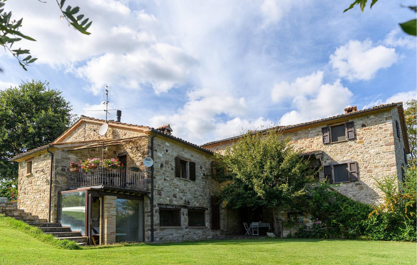 Appartamento intero, Appartamento vacanze per 4 persone con giardino in Frontino, Alta Via dei Parchi