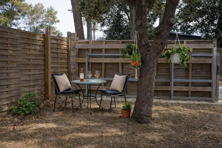 Camping para 4 personas, con terraza y piscina, Se admiten mascotas - 1