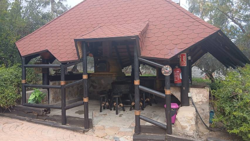 Casa rural para 18 personas, con jardín y terraza en Valle del Guadalorce - 4