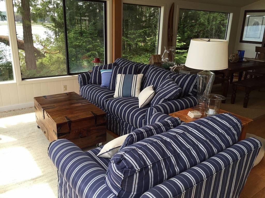 Haus am Wasser - Beobachten Sie einen Sonnenuntergang vom Whirlpool, Privatstrand, atemberaubende Aussicht! in Roche Harbor, San Juan Island