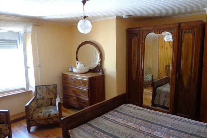 Location de vacances pour 8 personnes, avec terrasse et jardin dans Fontrieu - 3