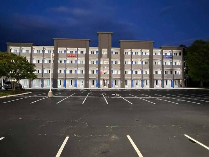 Entire apartment, 2 Full Beds|Non-Smoking,Kitchen in Springdale (Columbia), Lexington County