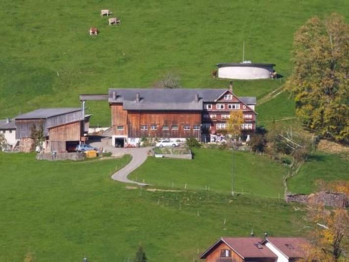 Ferienwohnung für 6 Personen, mit Terrasse und Garten sowie Ausblick