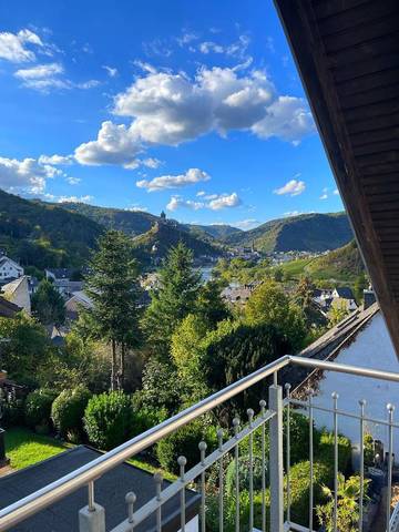 Ferienwohnung für 4 Personen, mit Balkon und Ausblick in Cochem