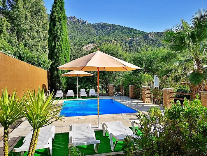 Casa rural para 4 personas, con piscina además de vistas y jardín, Familias con niños - 1