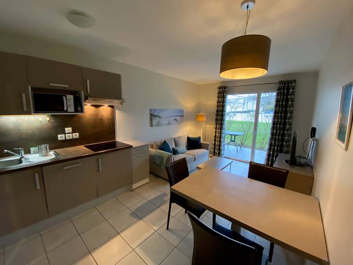 Appartement de vacances pour 4 personnes, avec Terrasse ainsi que Jardin et Piscine à Concarneau
