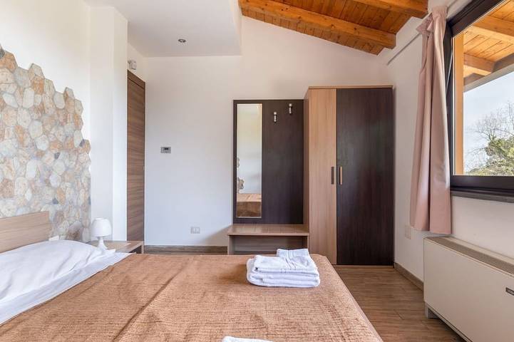 Apartamento entero, Hermoso apartamento para 6 personas con A/C, Wifi, Tv y mascotas permitida in Zafferana Etnea, Etna