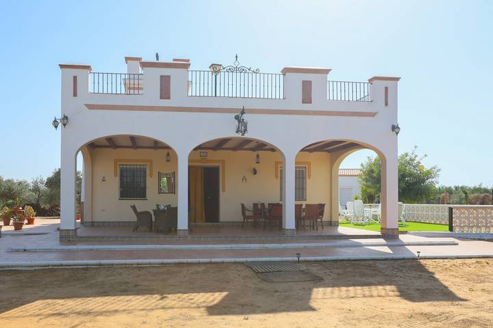 Ländliches Ferienhaus "Los Miradores" mit privatem Pool, 2 privaten Terrassen und Wlan in Marchena, Sevilla Provinz