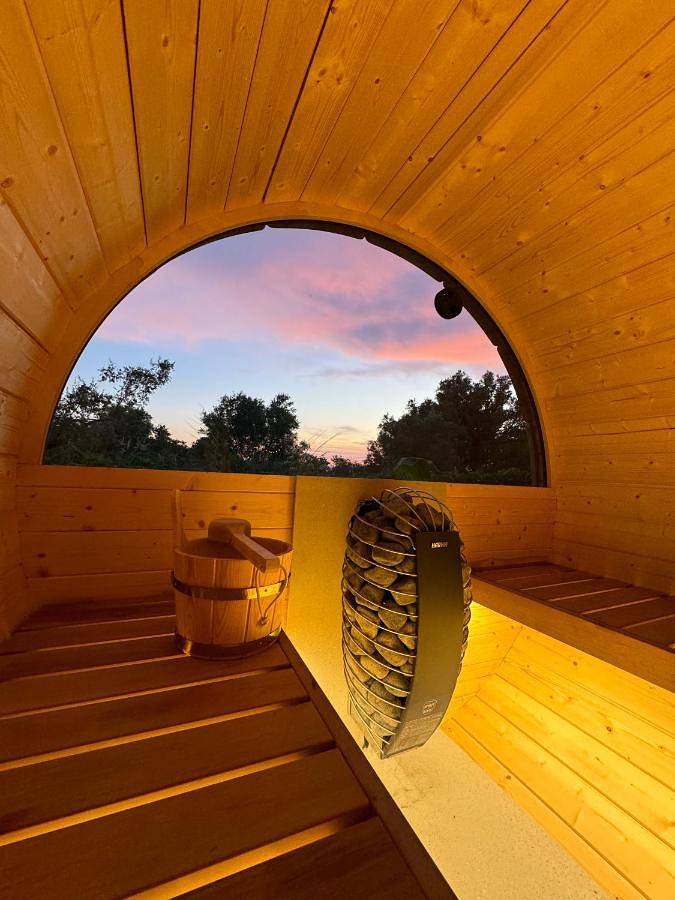 Camping für 2 Personen, mit Whirlpool und Terrasse sowie Garten und Pool in Kalabrien - 4