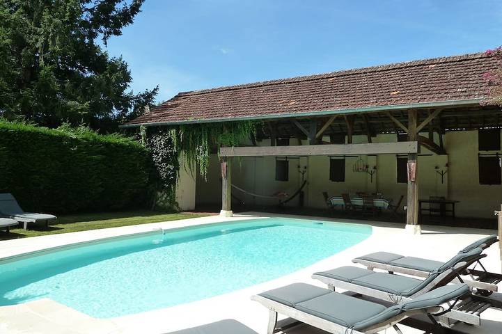 Location de vacances pour 8 personnes, avec jardin à Pinsac