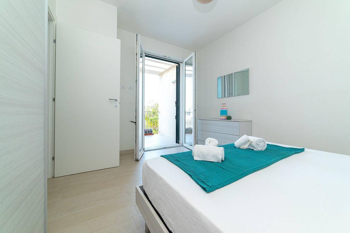 Apartamento vacacional entero, Villetta Annamaria 50 metros playa y aparcamiento in Torre Santa Sabina, Salento