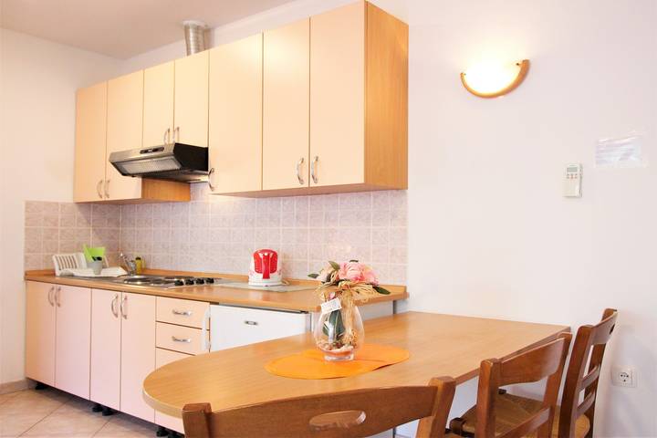 Apartament wakacyjny dla 3 osób, z balkon/ taras w Krk