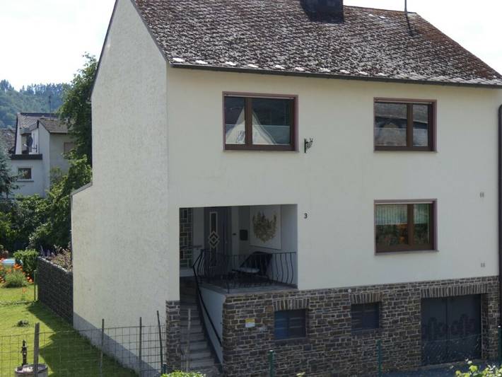Ferienhaus für 6 Personen, mit Garten und Balkon sowie Sauna, kinderfreundlich an der Burg Eltz