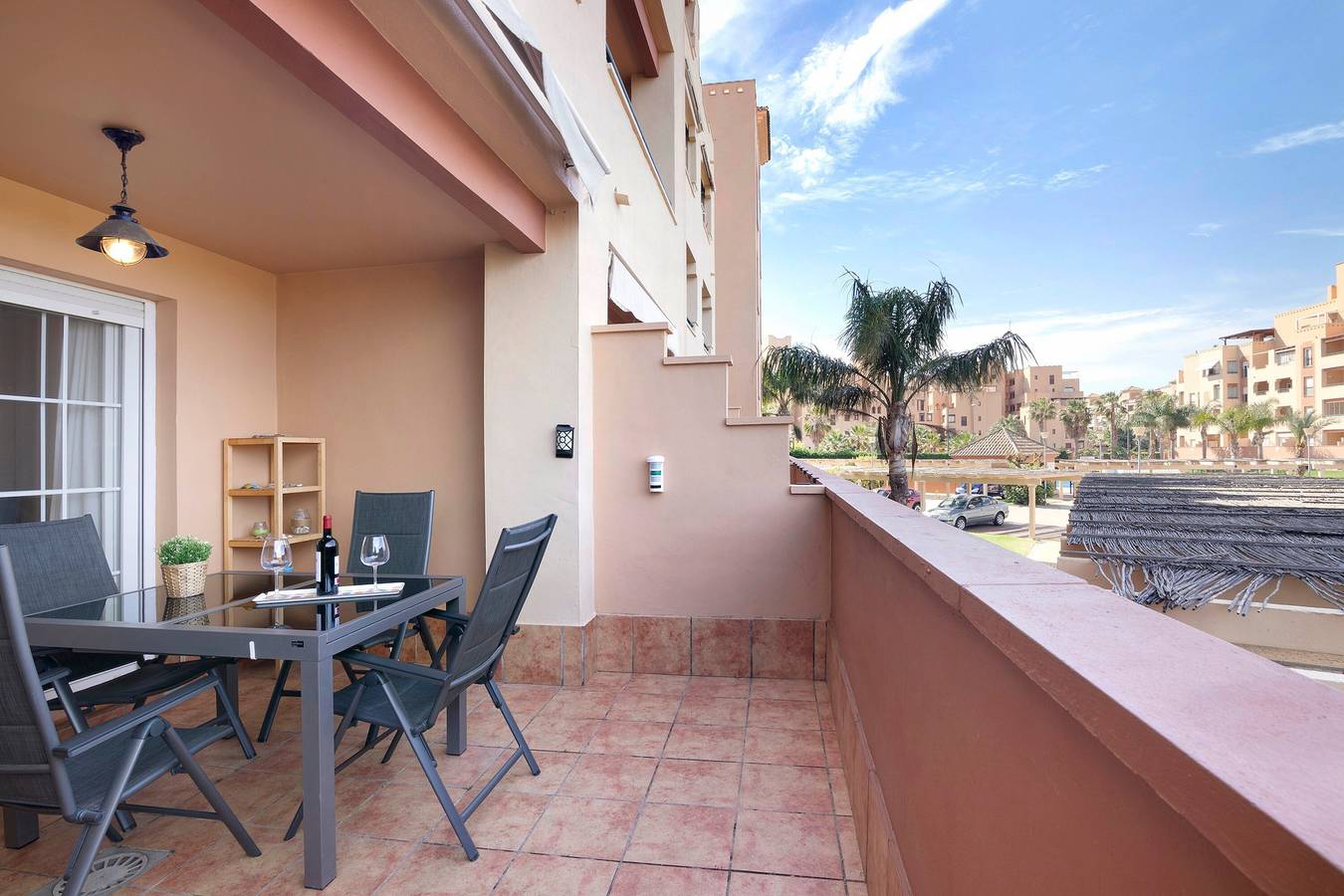 Apartamento inteiro, Apartamento na Isla Canela com vistas para as marismas, piscina e Wi-Fi in Isla Canela, Ayamonte