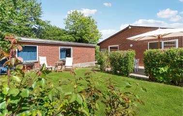 Ferienhaus für 6 Personen, mit Garten und Terrasse in Svaneke