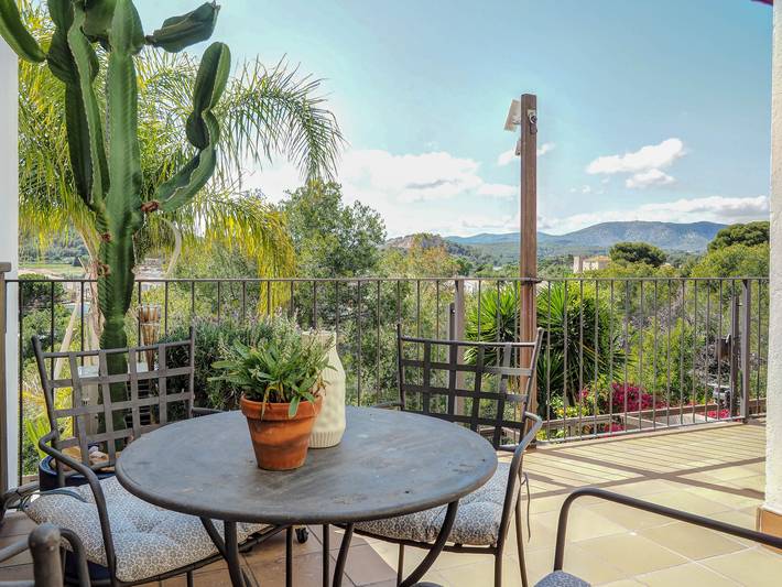 Location de vacances pour 6 personnes, avec piscine ainsi que terrasse et jardin, animaux acceptés à Sant Pere de Ribes - 4