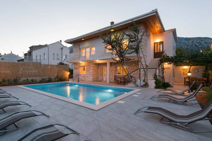 Ferienhaus für 13 Personen, mit Balkon und Terrasse sowie Garten und Ausblick auf Peljesac - 2