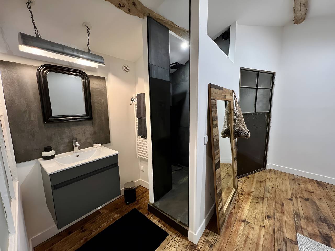 Chambre d'hôtes 'Pampa' avec terrasse partagée, jardin commun et Wi-Fi in Riom, Puy-de-Dôme