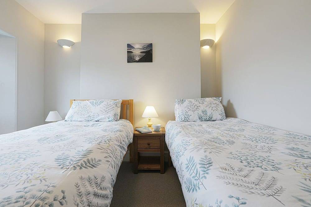 Well Court, wonderful views in heart of Polruan in Polperro, Polruan