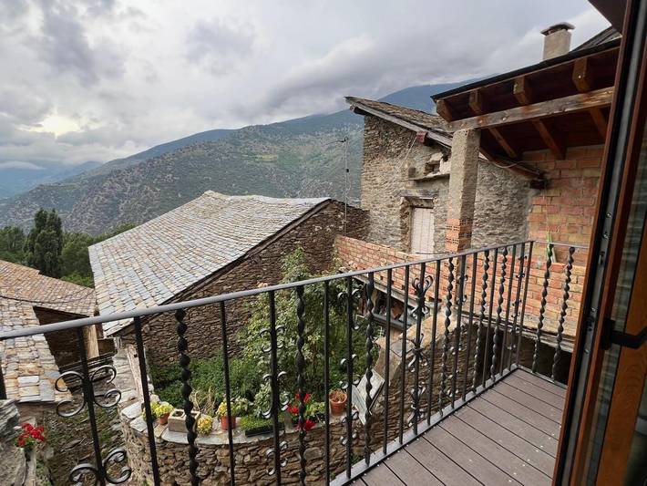 Location de vacances pour 8 personnes, avec balcon et vue à Rialp - 4