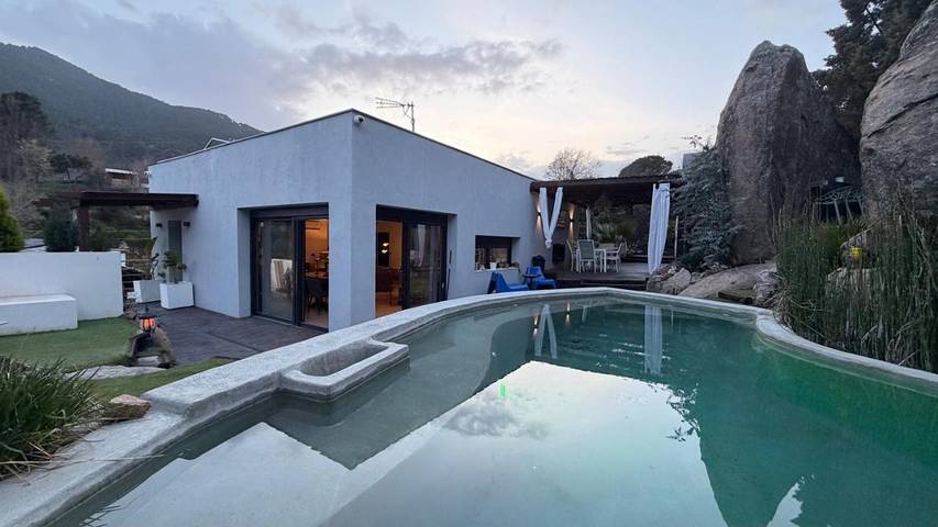 Casa rural para 6 personas, con Terraza además de Jardín y Piscina en El Tiemblo