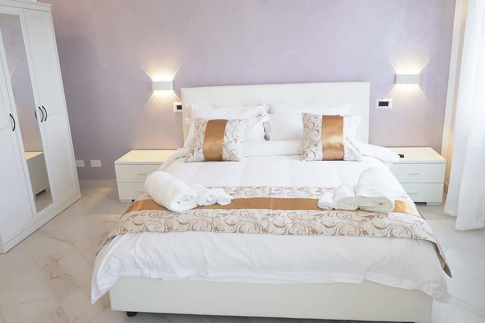 We Are Located In A Very Exclusive Area, Who Would  Know? in Pergusa, Enna