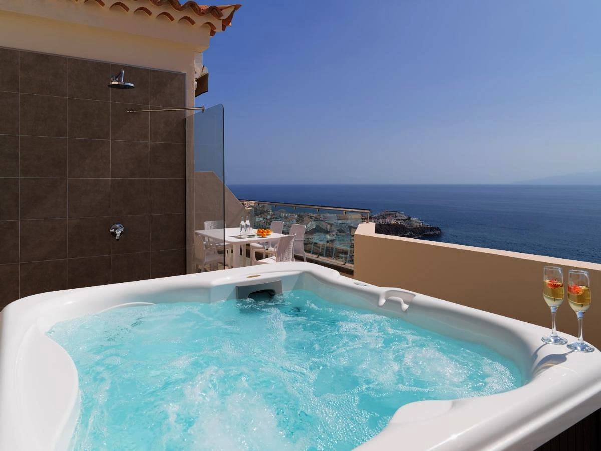 Royal Sun Resort in Playa de los Guíos, Santiago del Teide